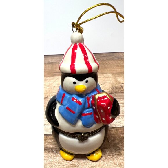 Penguin Ceramic Hinged Trinket Box Ornament With Red & White Hat And Scarf - Picture 1 of 5